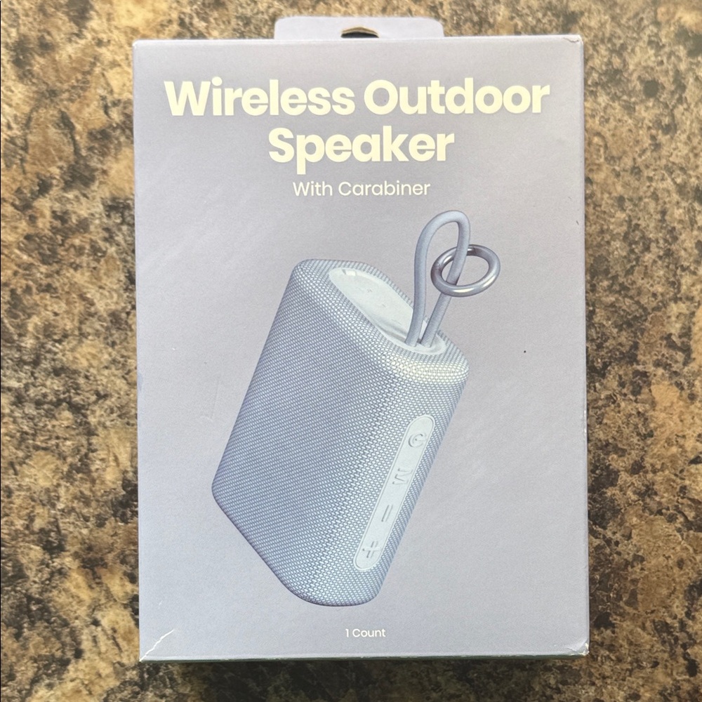 Wireless Outdoor Speaker with Carabiner - Lt Blue
